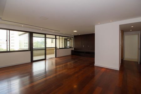 Apartamento para alugar com 185m², 3 quartos e 3 vagasSala 