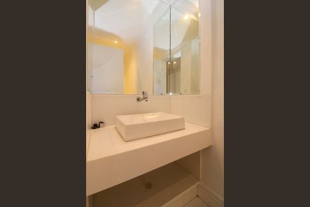 Apartamento para alugar com 185m², 3 quartos e 3 vagasLavabo