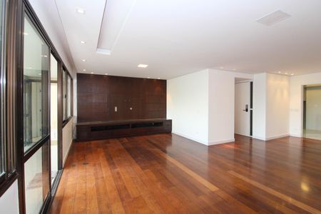 Apartamento para alugar com 185m², 3 quartos e 3 vagasSala 