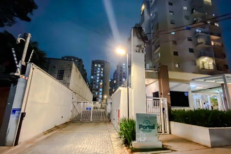 Apartamento à venda com 35m², 2 quartos e sem vaga Apartamento à venda com 35m², 2 quartos e sem vagaFachada - Plaquinha