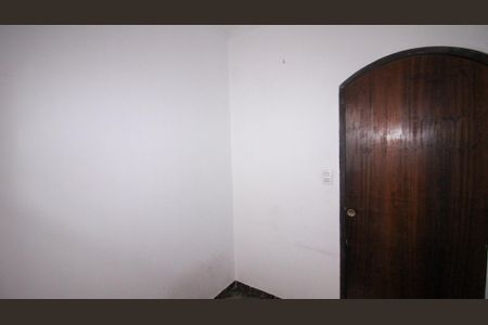 Casa para alugar com 150m², 2 quartos e 1 vaga Casa para alugar com 150m², 2 quartos e 1 vagaQuarto