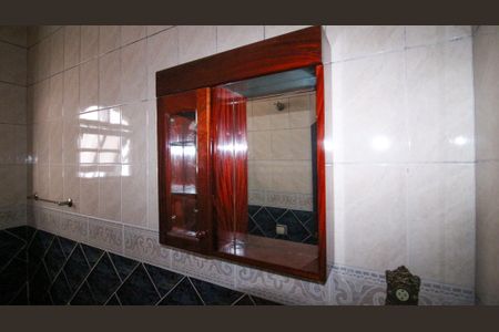 Casa para alugar com 150m², 2 quartos e 1 vaga Casa para alugar com 150m², 2 quartos e 1 vagaBanheiro