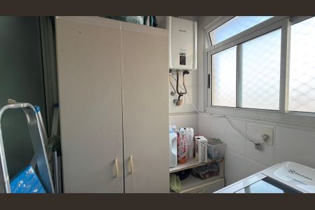 Apartamento à venda com 92m², 3 quartos e 2 vagas Apartamento à venda com 92m², 3 quartos e 2 vagasÁrea de Serviço