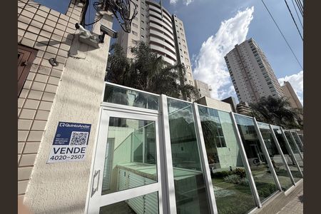 Apartamento à venda com 92m², 3 quartos e 2 vagasFachada