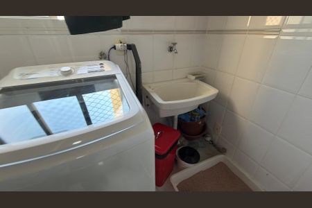 Apartamento à venda com 92m², 3 quartos e 2 vagas Apartamento à venda com 92m², 3 quartos e 2 vagasÁrea de Serviço