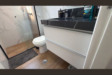 Apartamento à venda com 92m², 3 quartos e 2 vagas Apartamento à venda com 92m², 3 quartos e 2 vagasBanheiro da Suíte 1