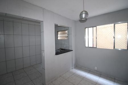 Casa para alugar com 80m², 2 quartos e sem vagaSala / Cozinha