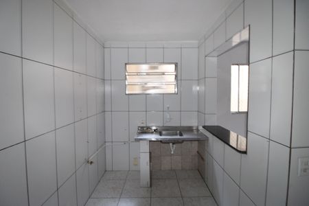 Casa para alugar com 80m², 2 quartos e sem vagaSala / Cozinha