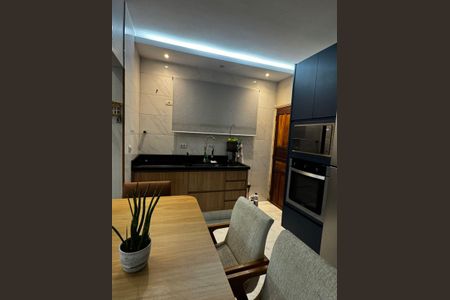 Cozinha de casa para alugar com 2 quartos, 140m² em Santa Maria, Santos