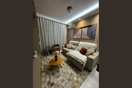 Sala de casa para alugar com 2 quartos, 140m² em Santa Maria, Santos