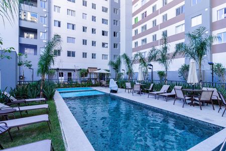 Apartamento para alugar com 36m², 2 quartos e sem vaga Apartamento para alugar com 36m², 2 quartos e sem vagaÁrea comum - Piscina