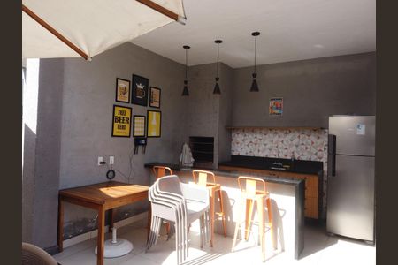 Apartamento para alugar com 43m², 2 quartos e sem vagaÁrea comum - Churrasqueira