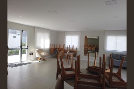 Apartamento para alugar com 43m², 2 quartos e sem vagaÁrea comum - Salão de festas