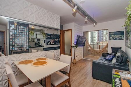 Sala de apartamento para alugar com 2 quartos, 48m² em Morro Santana, Porto Alegre