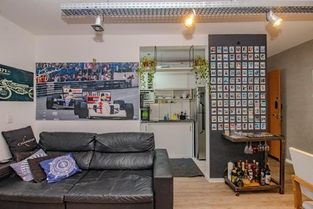 Sala de apartamento para alugar com 2 quartos, 48m² em Morro Santana, Porto Alegre