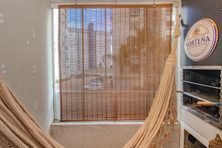 Sala - Varanda de apartamento para alugar com 2 quartos, 48m² em Morro Santana, Porto Alegre