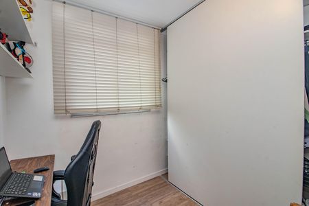 Quarto 2 de apartamento para alugar com 2 quartos, 48m² em Morro Santana, Porto Alegre