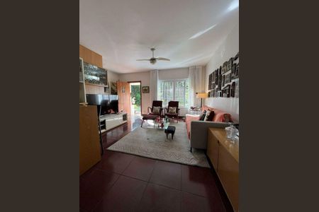 Casa à venda com 135m², 3 quartos e 2 vagas