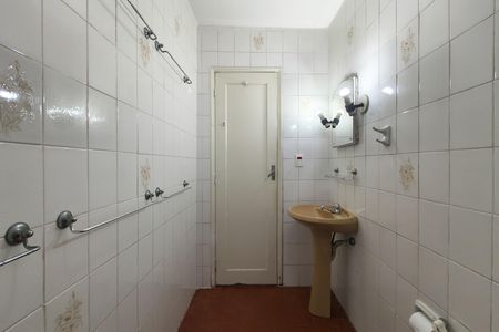 Apartamento para alugar com 45m², 1 quarto e 1 vaga Apartamento para alugar com 45m², 1 quarto e 1 vagaBanheiro