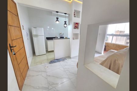 Sala de apartamento para alugar com 1 quarto, 48m² em Balneario Flórida, Praia Grande