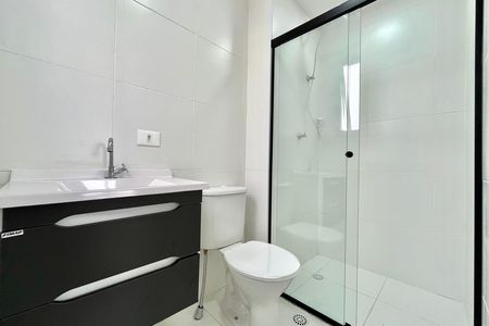 Banheiro da Suíte de apartamento para alugar com 1 quarto, 24m² em Jardim Floresta, São Paulo