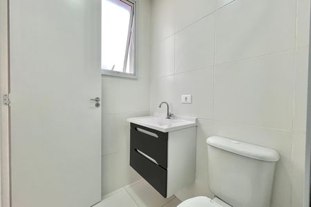 Banheiro da Suíte de apartamento para alugar com 1 quarto, 24m² em Jardim Floresta, São Paulo