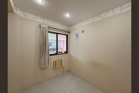 Apartamento à venda com 120m², 3 quartos e 2 vagas Apartamento à venda com 120m², 3 quartos e 2 vagasQuarto 1