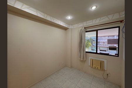 Apartamento à venda com 120m², 3 quartos e 2 vagas Apartamento à venda com 120m², 3 quartos e 2 vagasQuarto 1