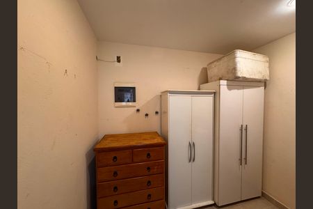 Apartamento à venda com 120m², 3 quartos e 2 vagas Apartamento à venda com 120m², 3 quartos e 2 vagasCozinha e Área de Serviço - Quarto
