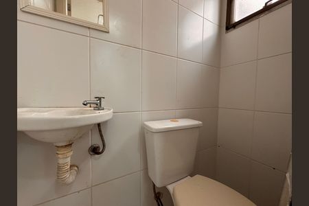 Apartamento à venda com 120m², 3 quartos e 2 vagas Apartamento à venda com 120m², 3 quartos e 2 vagasCozinha e Área de Serviço - Banheiro