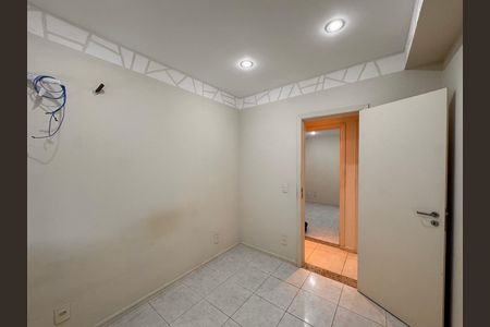 Apartamento à venda com 120m², 3 quartos e 2 vagas Apartamento à venda com 120m², 3 quartos e 2 vagasQuarto 1