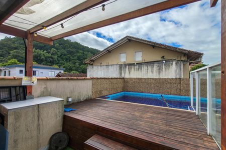 Casa para alugar com 150m², 3 quartos e 2 vagas Casa para alugar com 150m², 3 quartos e 2 vagasÁrea comum - Piscina
