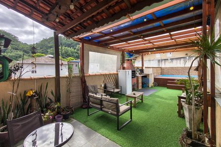 Casa para alugar com 150m², 3 quartos e 2 vagas Casa para alugar com 150m², 3 quartos e 2 vagasÁrea comum - Churrasqueira