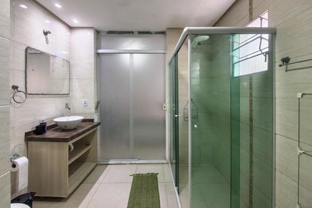 Casa para alugar com 150m², 3 quartos e 2 vagas Casa para alugar com 150m², 3 quartos e 2 vagasBanheiro da Suíte 1