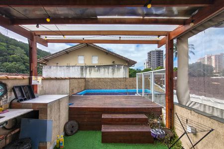 Casa para alugar com 150m², 3 quartos e 2 vagas Casa para alugar com 150m², 3 quartos e 2 vagasÁrea comum - Piscina
