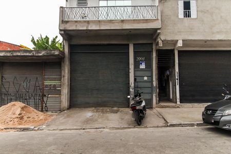 Casa para alugar com 33m², 2 quartos e sem vaga Casa para alugar com 33m², 2 quartos e sem vagaFachada + Placa