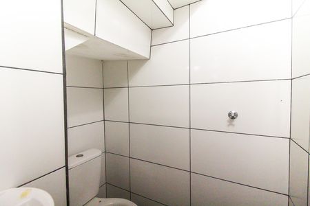 Casa para alugar com 33m², 2 quartos e sem vaga Casa para alugar com 33m², 2 quartos e sem vagaBanheiro