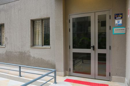 Apartamento à venda com 37m², 2 quartos e 1 vaga Apartamento à venda com 37m², 2 quartos e 1 vagaÁrea comum - Salão de festas