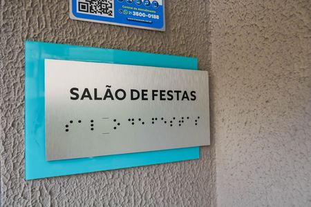 Apartamento à venda com 37m², 2 quartos e 1 vaga Apartamento à venda com 37m², 2 quartos e 1 vagaÁrea comum - Salão de festas