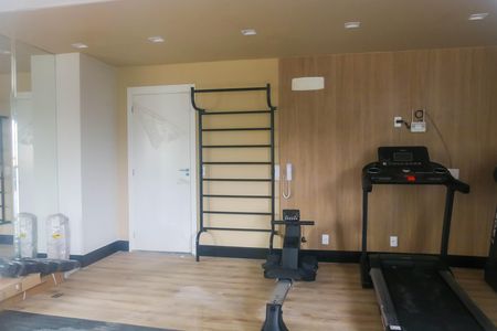 Apartamento à venda com 37m², 2 quartos e 1 vaga Apartamento à venda com 37m², 2 quartos e 1 vagaÁrea comum - Academia