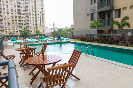 Apartamento à venda com 37m², 2 quartos e 1 vaga Apartamento à venda com 37m², 2 quartos e 1 vagaÁrea comum - Piscina