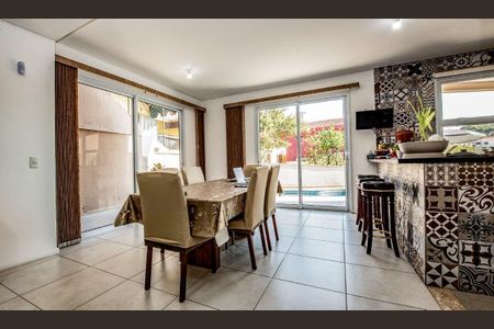 Casa à venda com 3 quartos, 384m² em Lapa, São Paulo