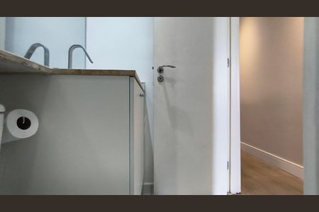 Apartamento à venda com 64m², 2 quartos e 1 vaga Apartamento à venda com 64m², 2 quartos e 1 vagaBanheiro