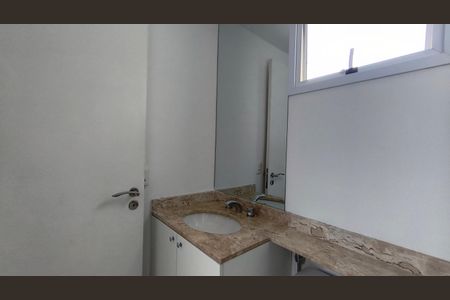 Apartamento à venda com 64m², 2 quartos e 1 vaga Apartamento à venda com 64m², 2 quartos e 1 vagaBanheiro da Suíte