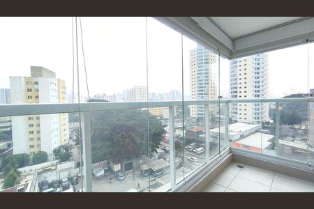 Apartamento à venda com 64m², 2 quartos e 1 vaga Apartamento à venda com 64m², 2 quartos e 1 vagaVaranda