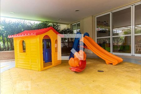 Apartamento à venda com 64m², 2 quartos e 1 vaga Apartamento à venda com 64m², 2 quartos e 1 vagaPlayground