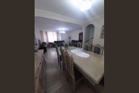 Casa à venda com 3 quartos, 180m² em Vila Anglo Brasileira, São Paulo