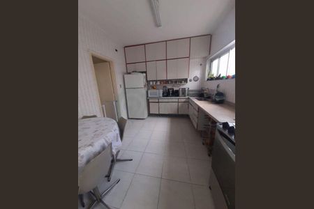 Casa à venda com 3 quartos, 180m² em Vila Anglo Brasileira, São Paulo