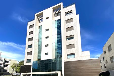 Apartamento à venda com 120m², 3 quartos e 2 vagasFachada