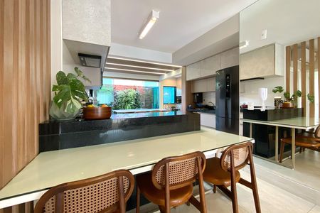 Apartamento à venda com 120m², 3 quartos e 2 vagasCozinha